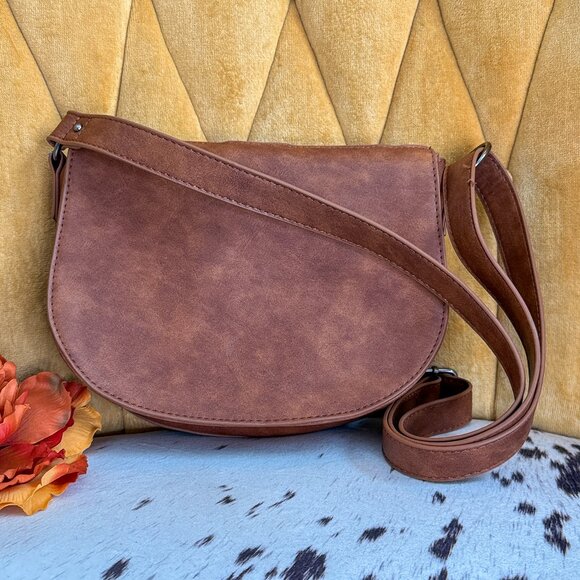 NEW Catchfly Cowhide Patchwork Denim Inlay Crossbody Saddlebag Western Purse - Picture 3 of 3